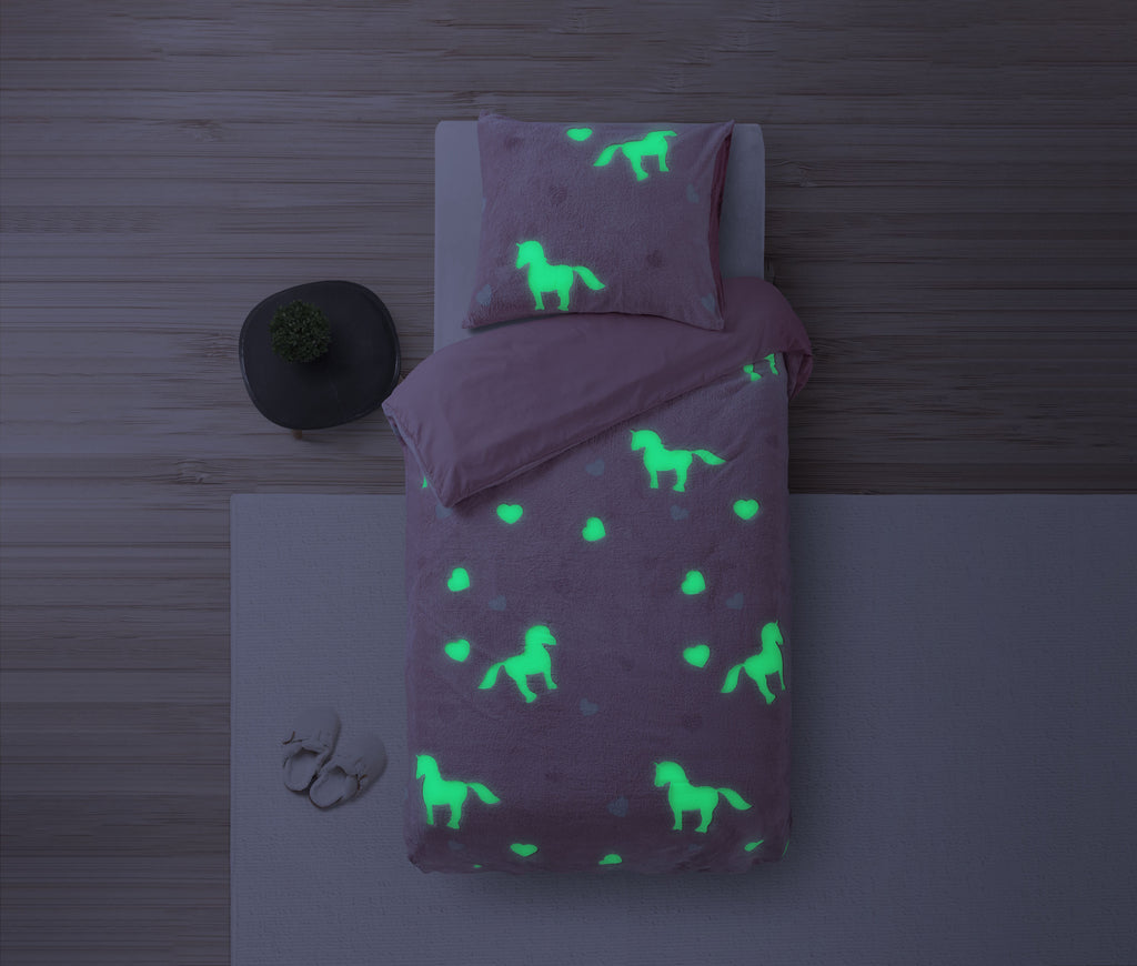 Glow in the dark Unicorn Pink