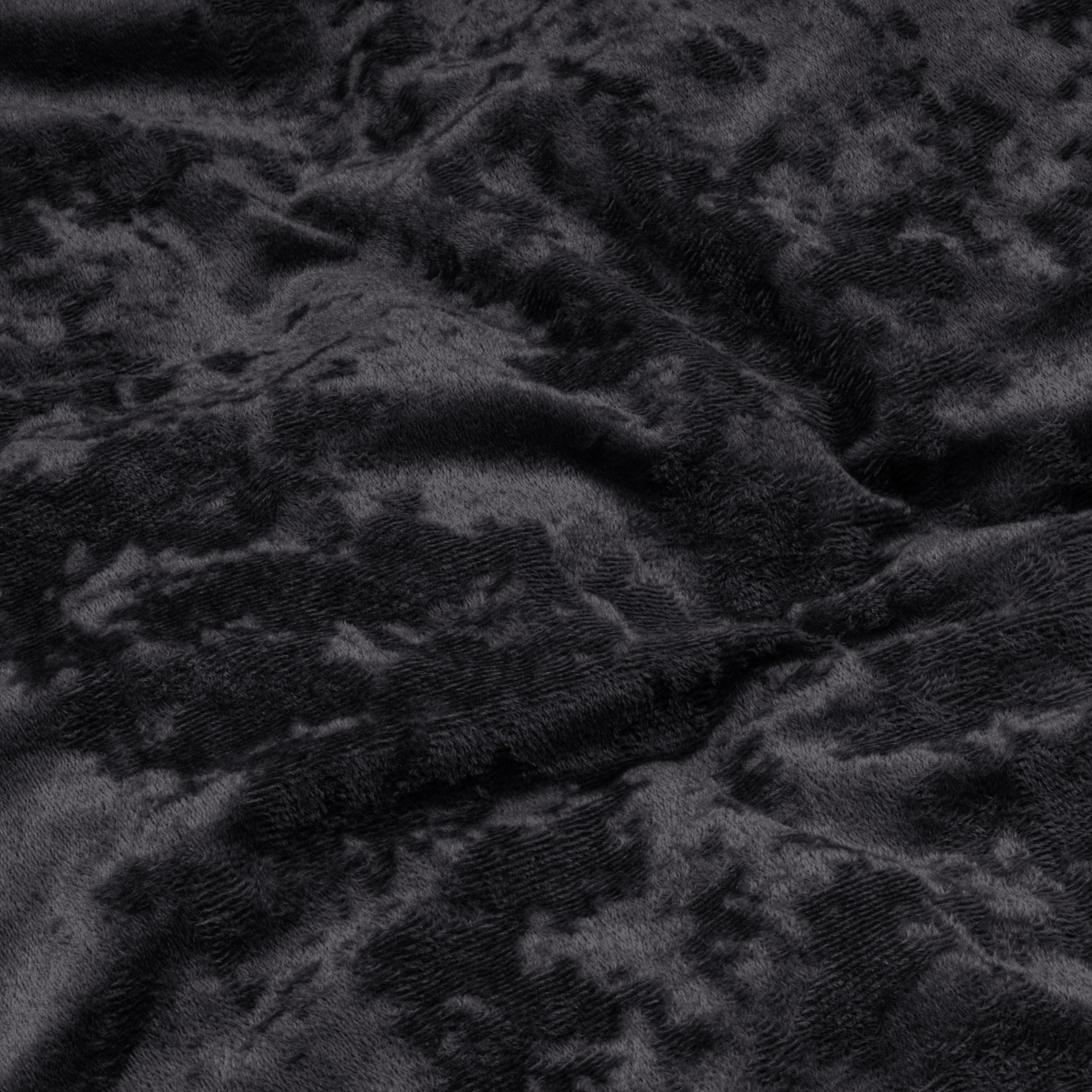 Crystal Velvet Black