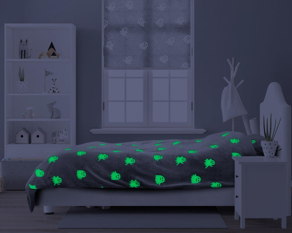 Glow in the dark Spooky Grey