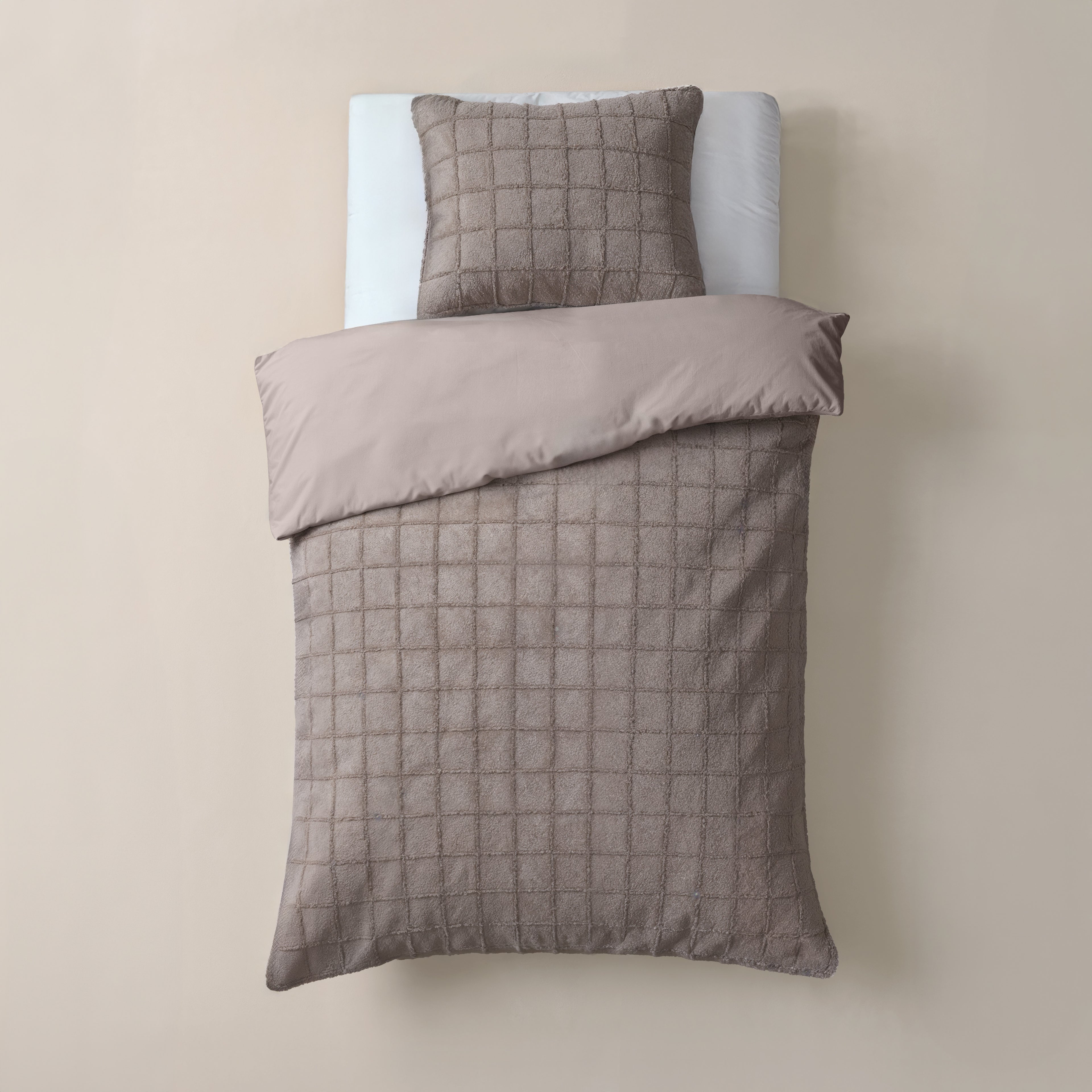 Faux Fur Check Taupe
