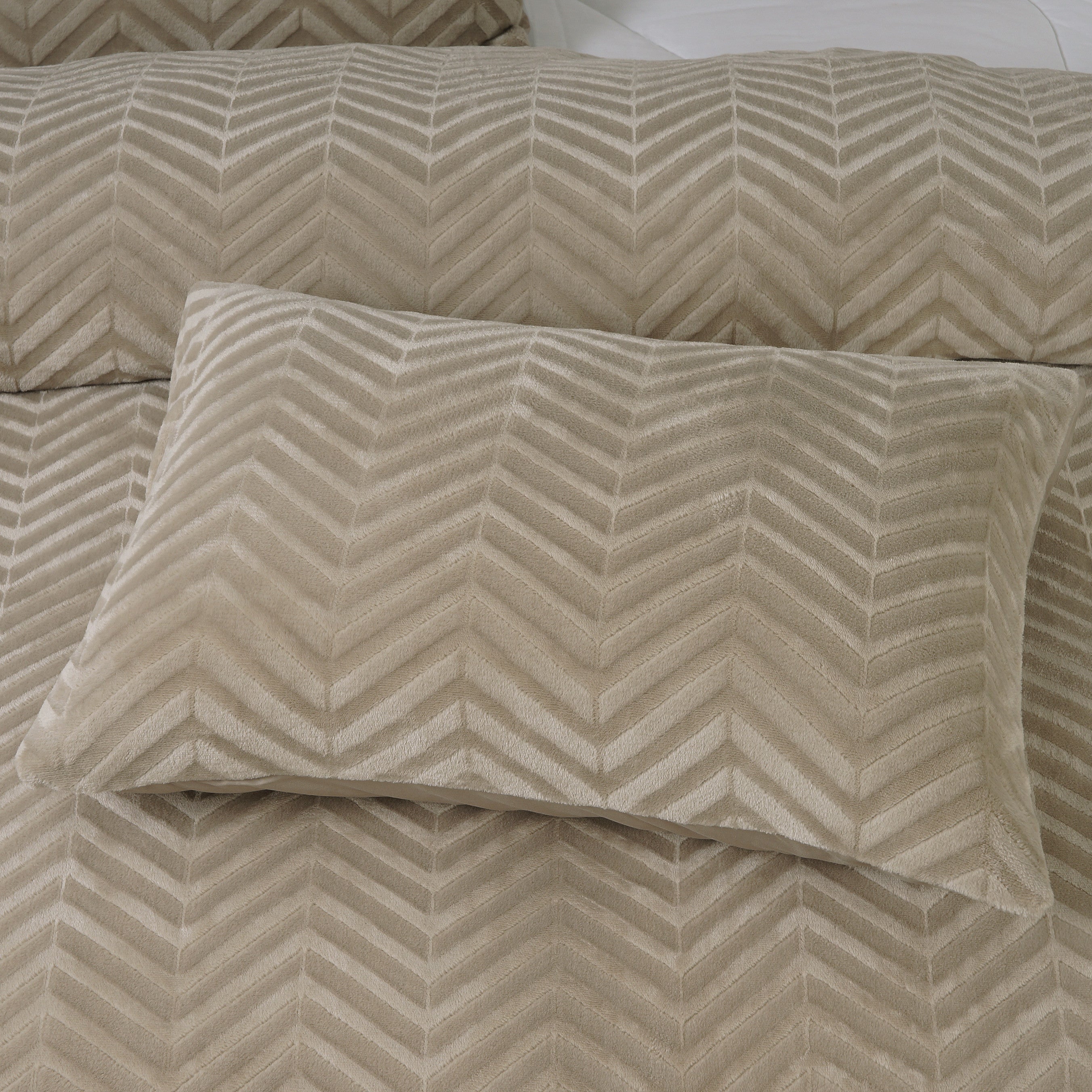 Chevron Teddy Taupe