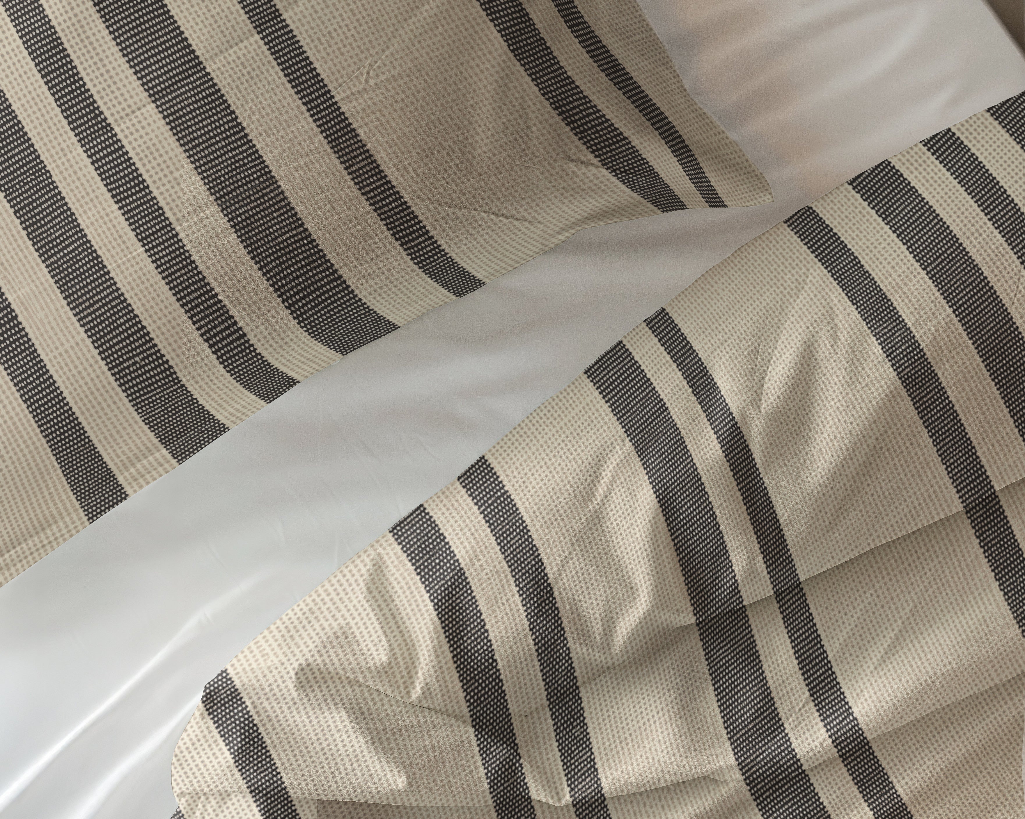 Bombažna posteljnina Linear Linen Peščena