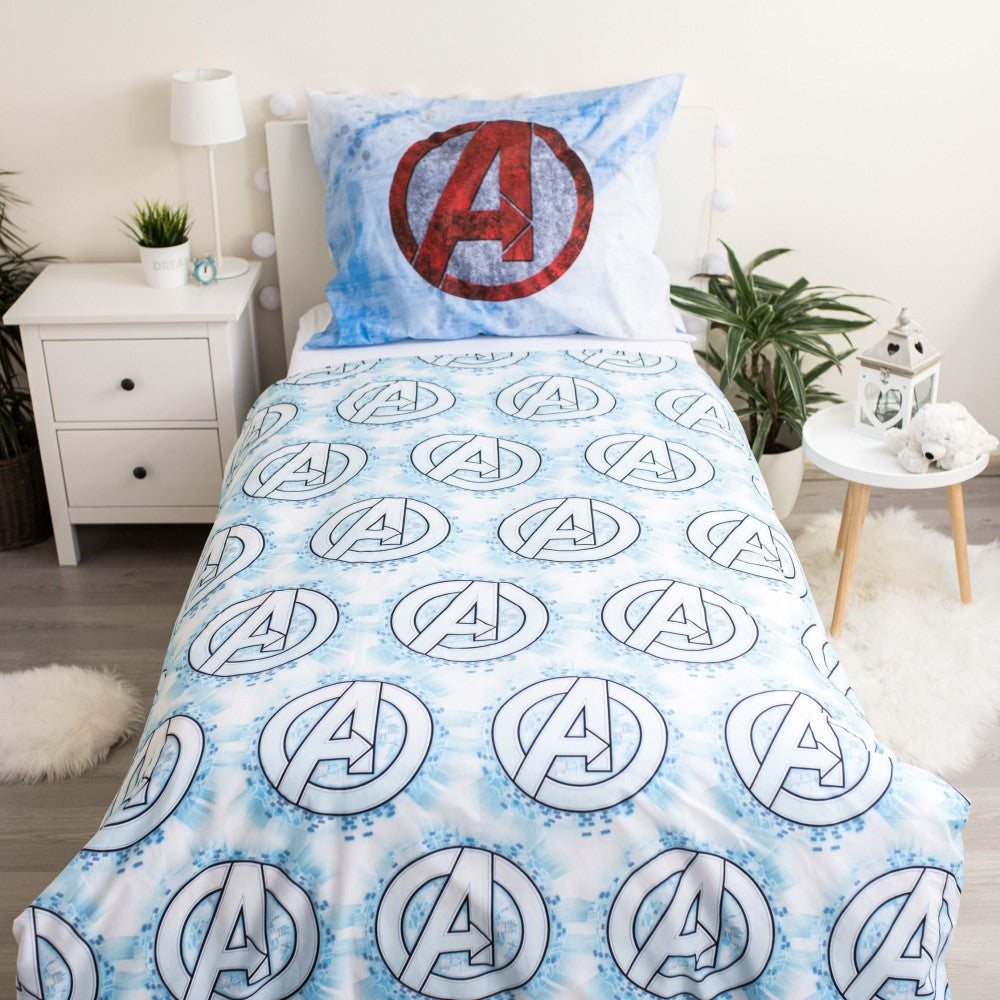 Komplet posteljnine Avengers Heroes 140cm—200cm, 70cm—90 cm