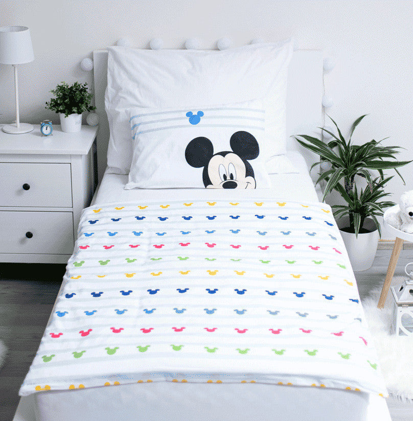 Komplet otroške posteljnine Disney Mickey Colours 100cm—135cm, 40cm—60 cm