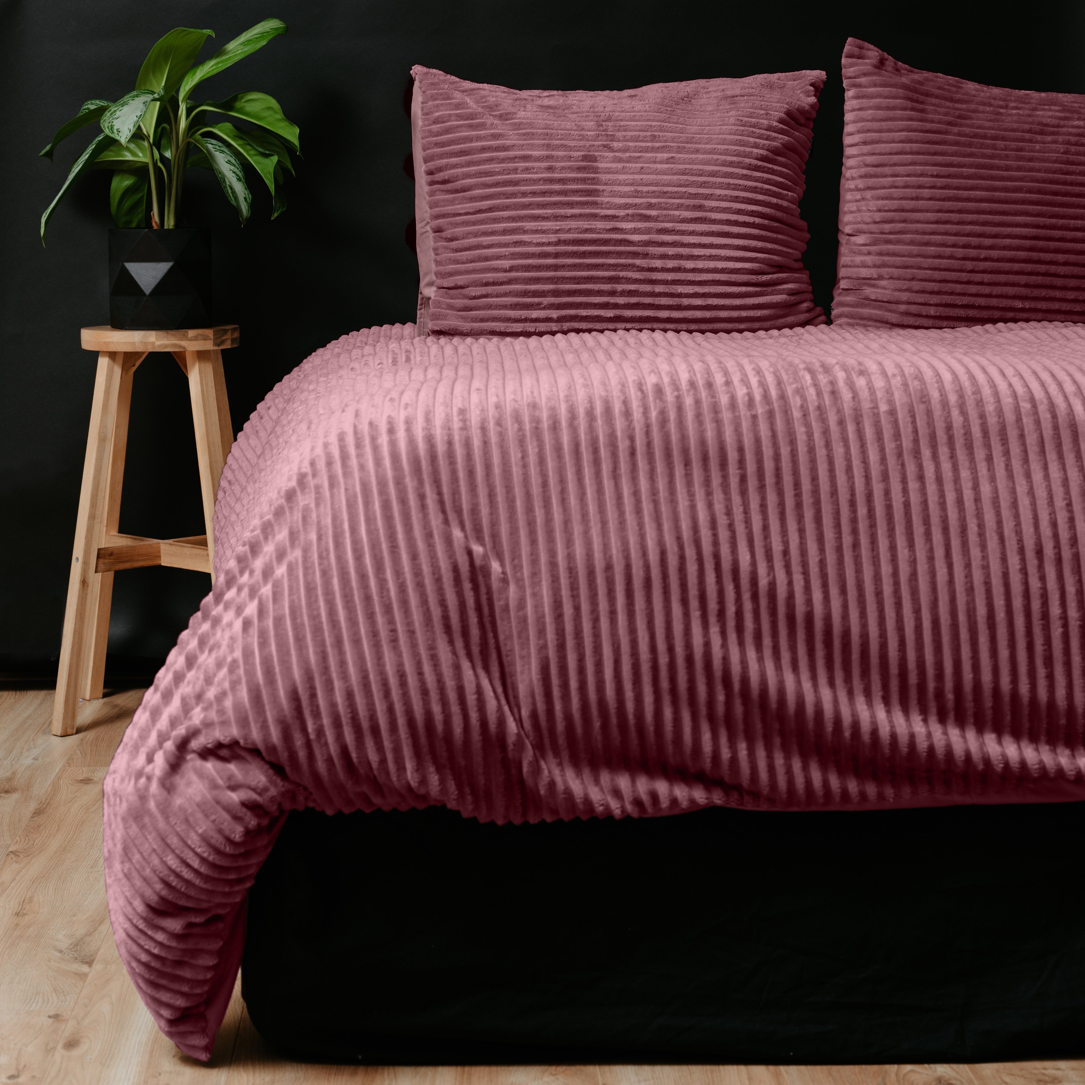 Posteljnina Rib Teddy roza